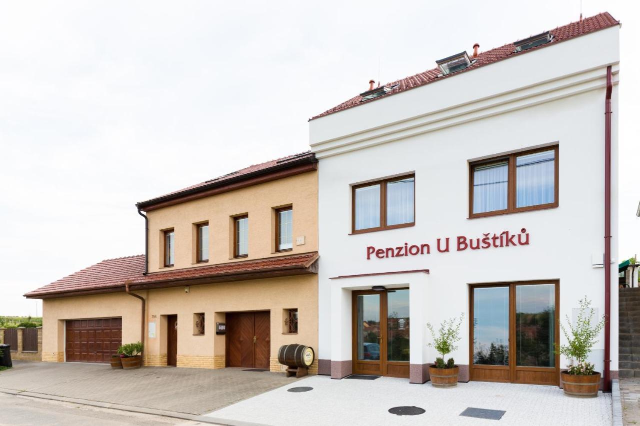 Penzion U Bustiku Sardice Buitenkant foto